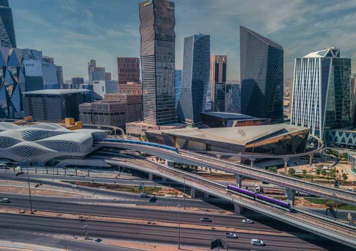 foto Inauguradas oficialmente las líneas amarilla, verde y morada del metro de Riad (líneas 4, 5, 6), en las que Sener ha participado como ingeniería de verificación independiente.